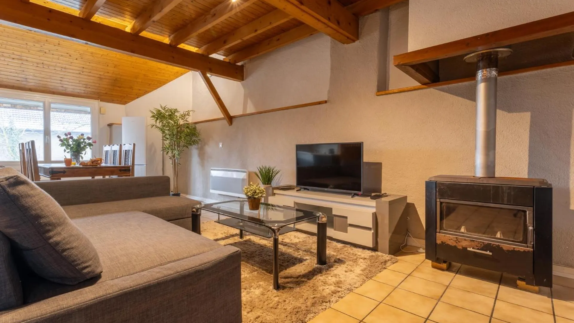 Le Refuge Proche De Geneve Appartement Viry  Frankrijk